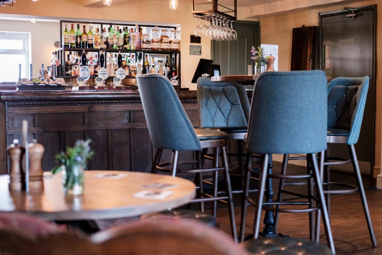 ברידג'ווטר The Bower Inn מראה חיצוני תמונה The bar at The Old Post Office