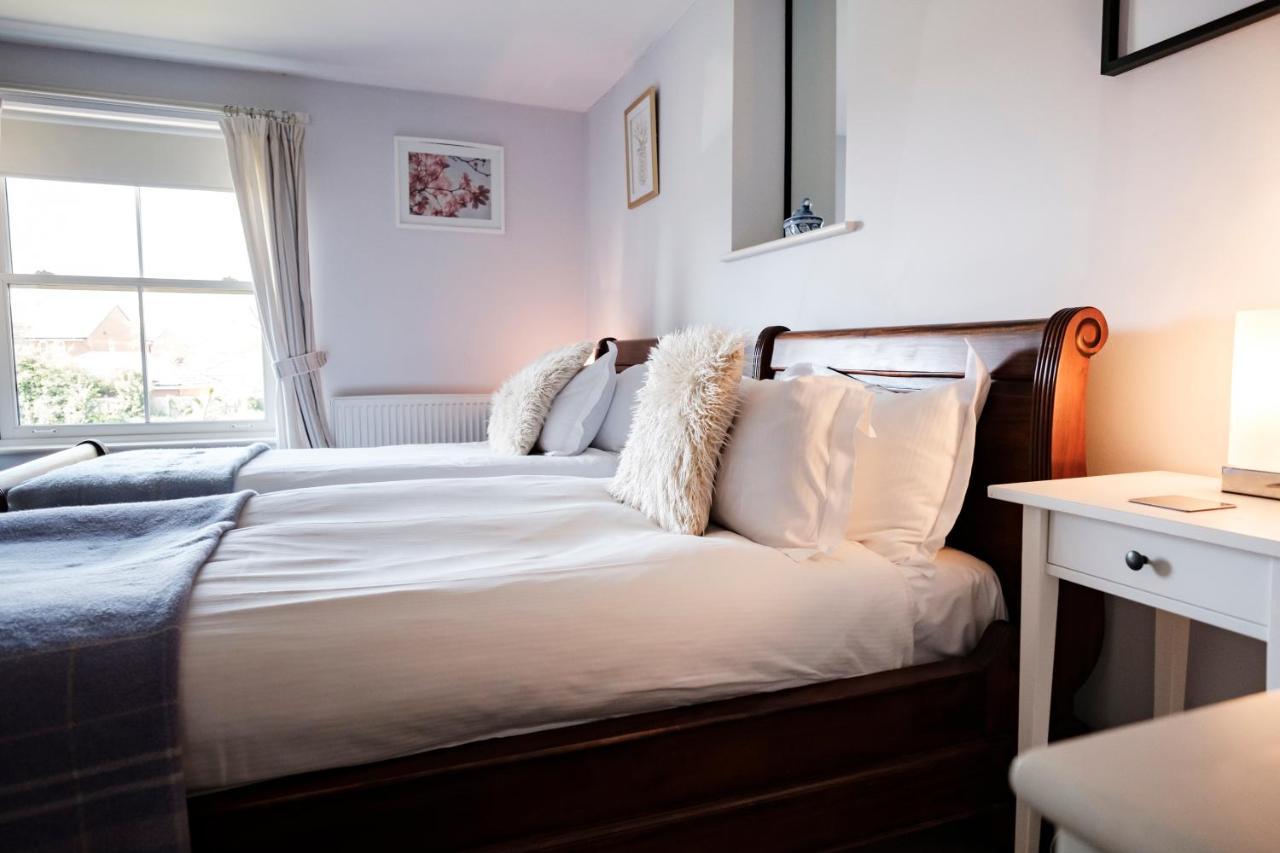 ברידג'ווטר The Bower Inn מראה חיצוני תמונה A bedroom at the Old Mill