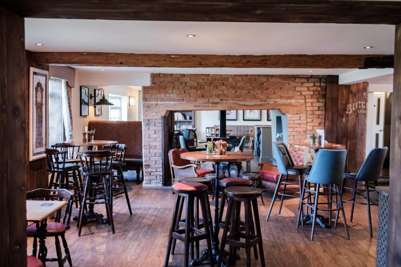 ברידג'ווטר The Bower Inn מראה חיצוני תמונה The interior of the pub
