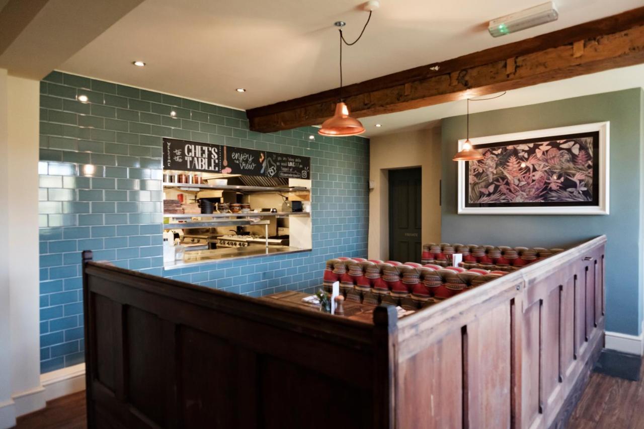 ברידג'ווטר The Bower Inn מראה חיצוני תמונה Interior of the restaurant