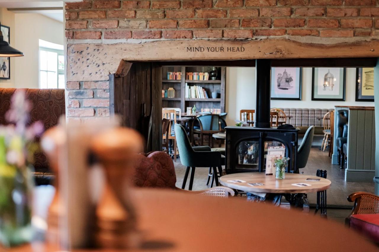 ברידג'ווטר The Bower Inn מראה חיצוני תמונה The interior of the restaurant