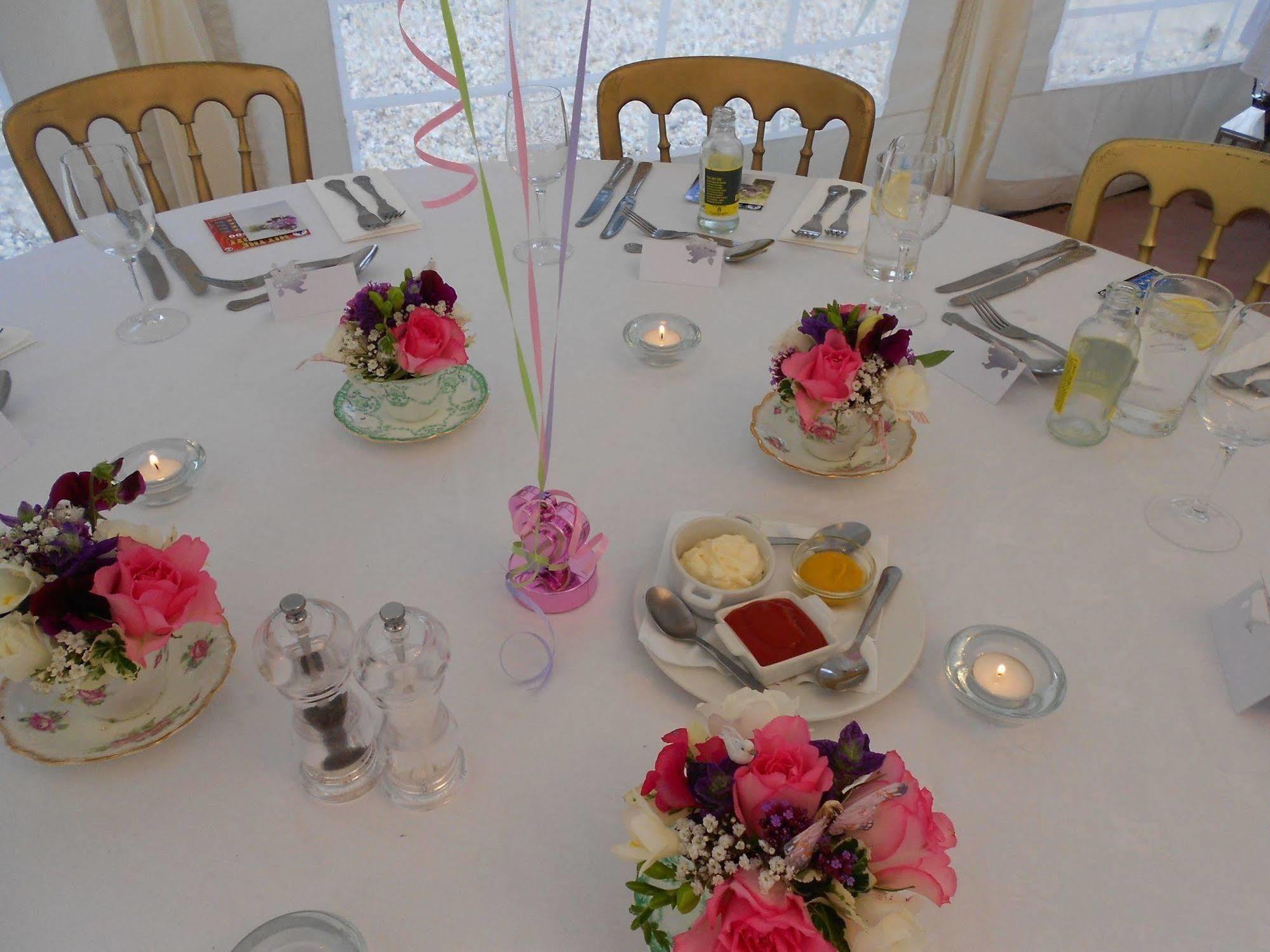 ברידג'ווטר The Bower Inn מראה חיצוני תמונה A table set for a wedding breakfast